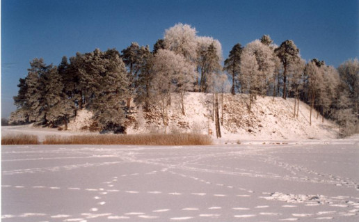 19. Aukštadvario piliakalnis.jpg